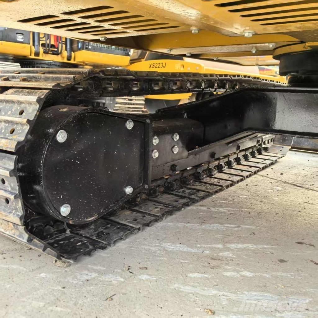 CAT 306E2 小型挖掘机