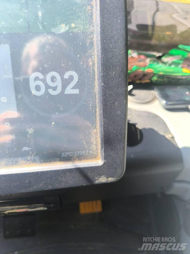 John Deere 1270 G 收割机