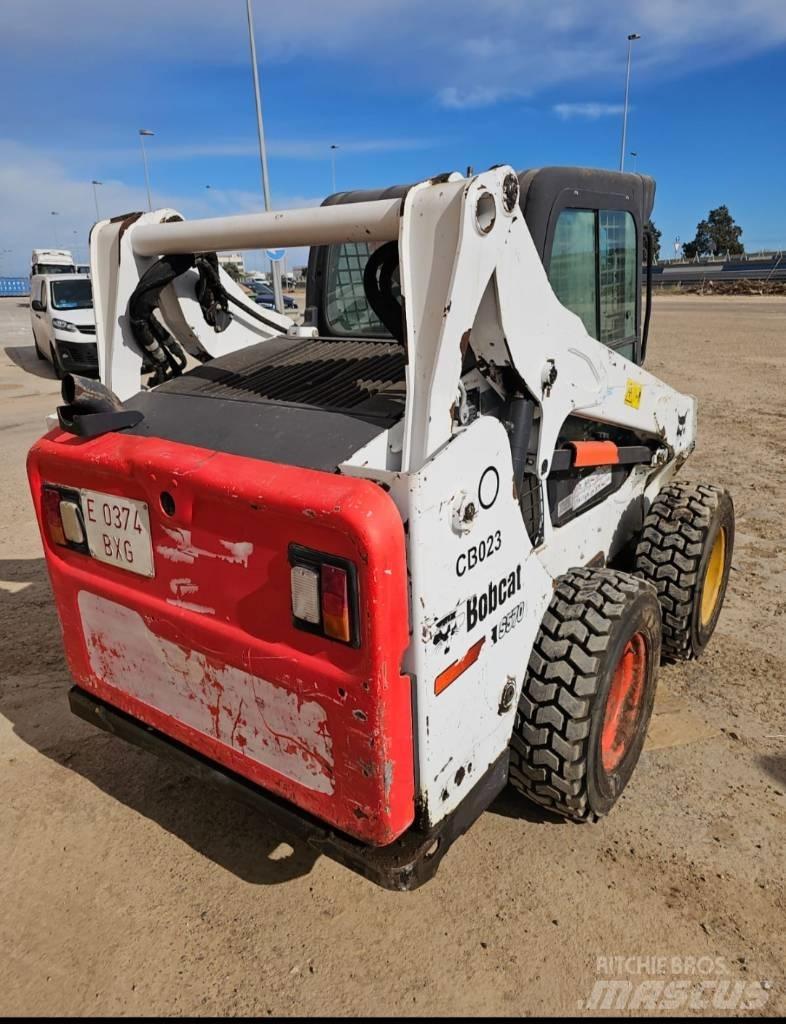 Bobcat S 570 滑移装载机
