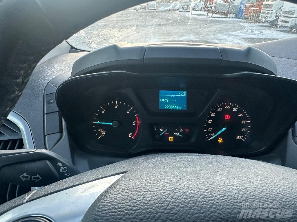 Ford Transit custom 大型面包车