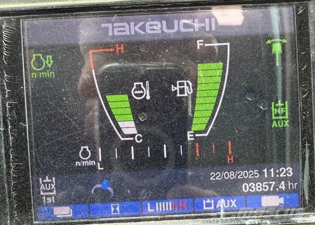 Takeuchi TB 290 中型挖掘机