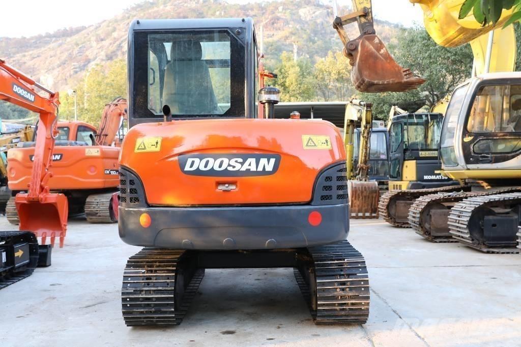 Doosan DH 60-7 小型挖掘机