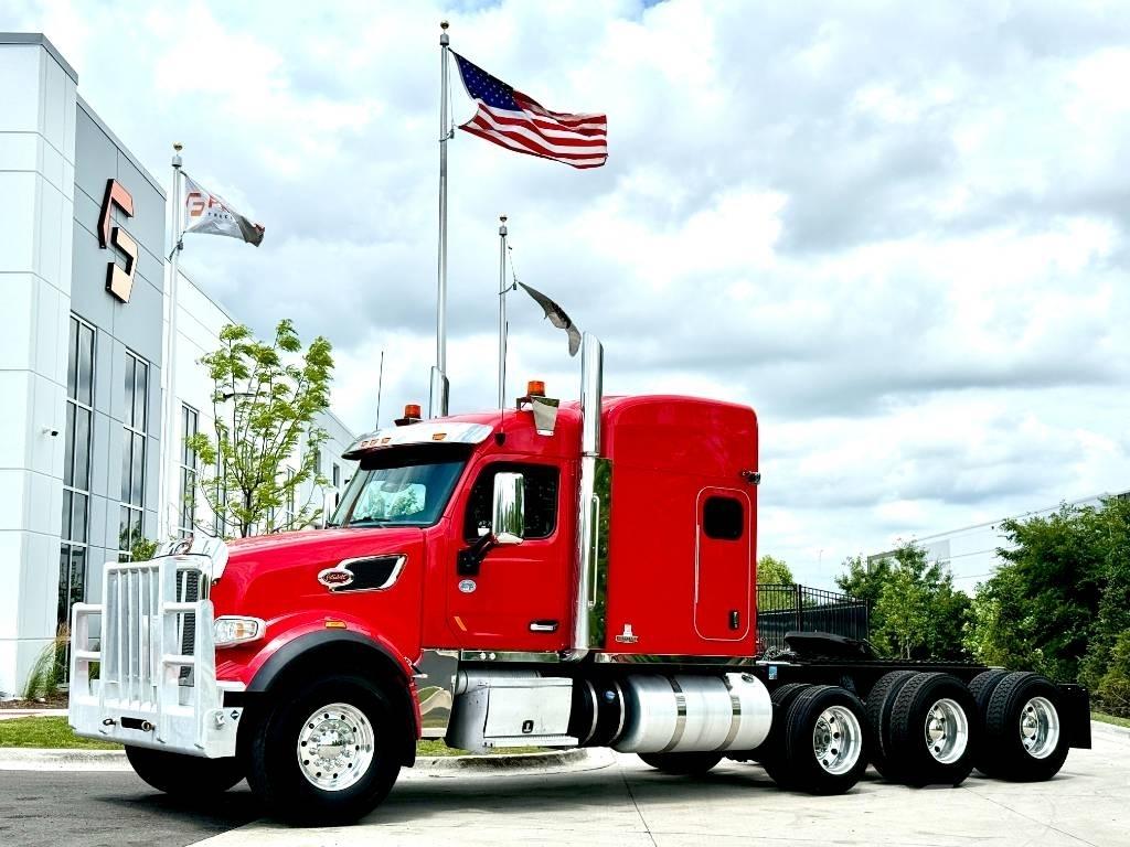 Peterbilt 567 牵引车