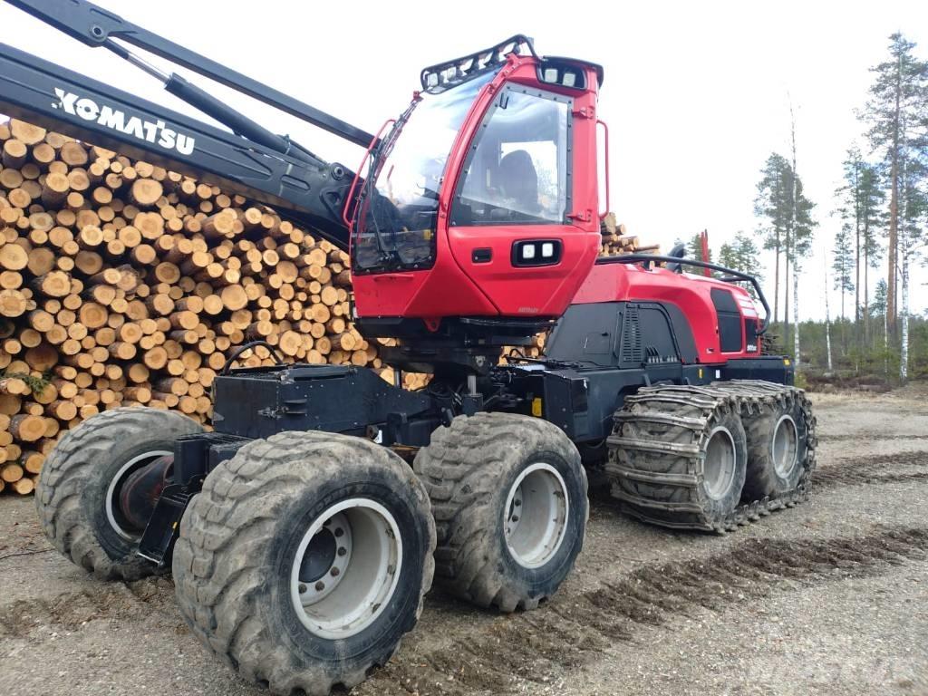 Komatsu 901 XC 收割机