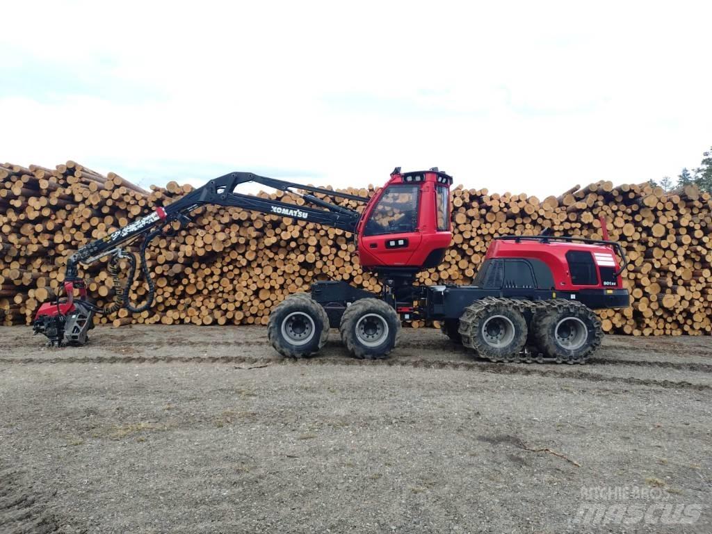Komatsu 901 XC 收割机