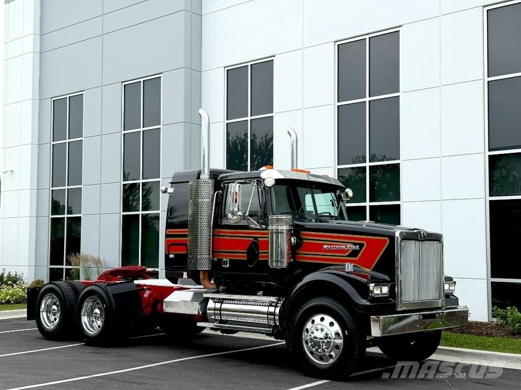 Western Star 4900 SF 牵引车