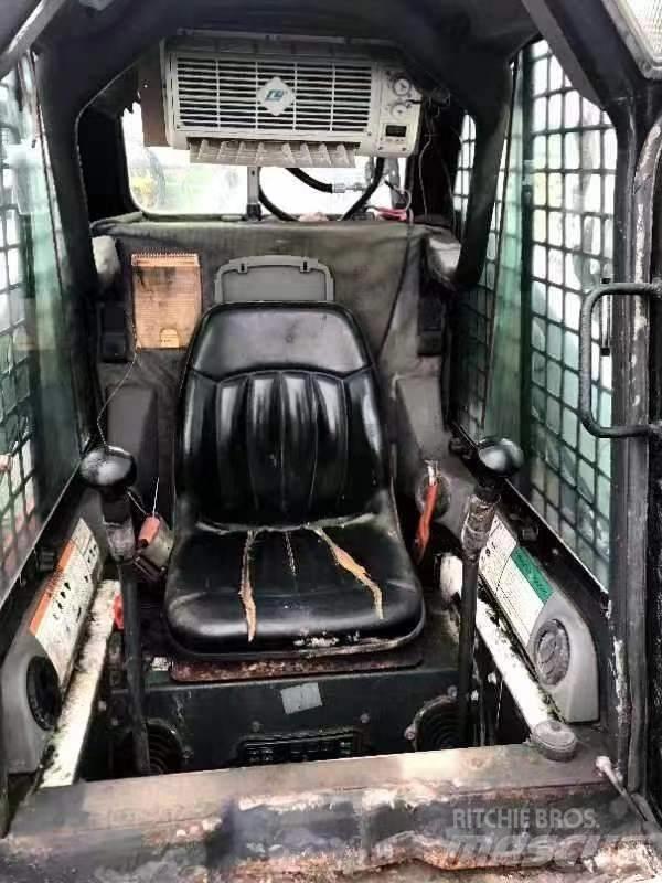 Bobcat S 185 滑移装载机