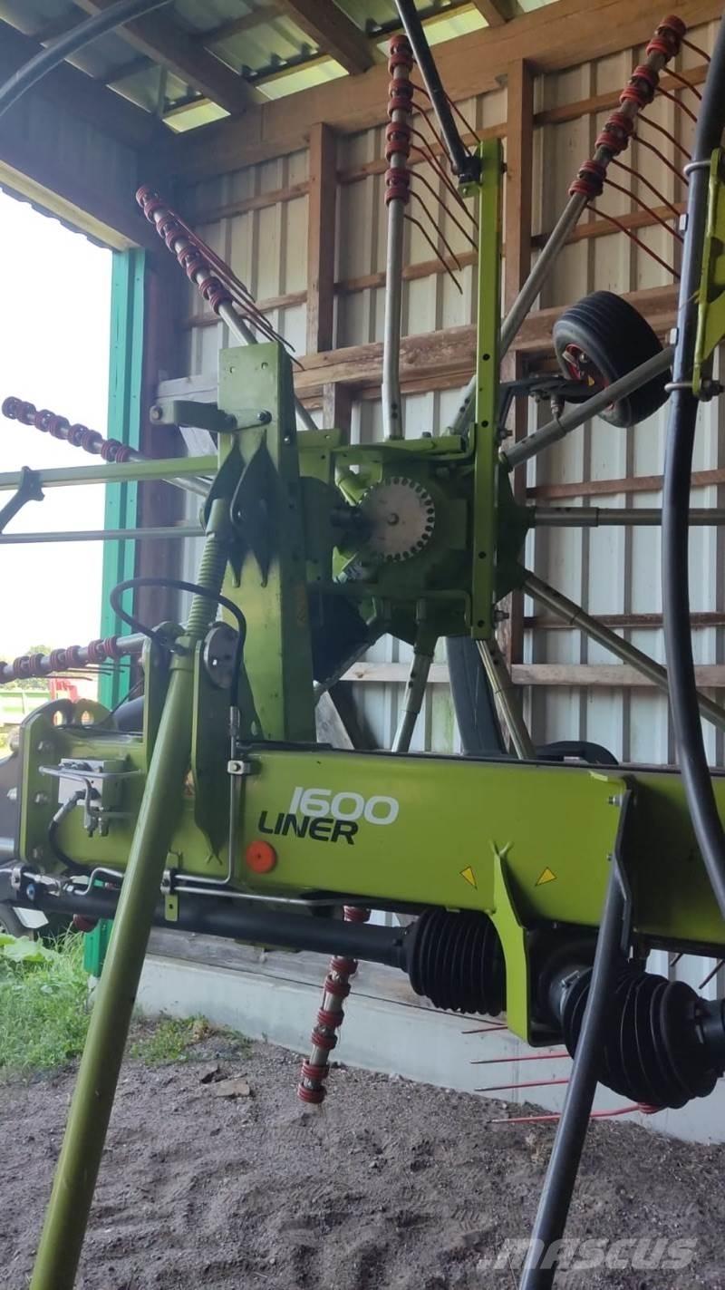 CLAAS Liner 1600 收割机