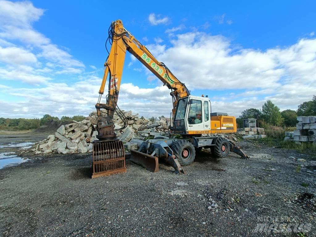 Liebherr A924 轮式挖掘机