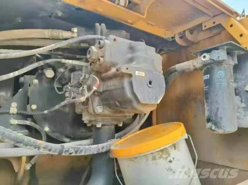 Komatsu PC 360-8 履带挖掘机