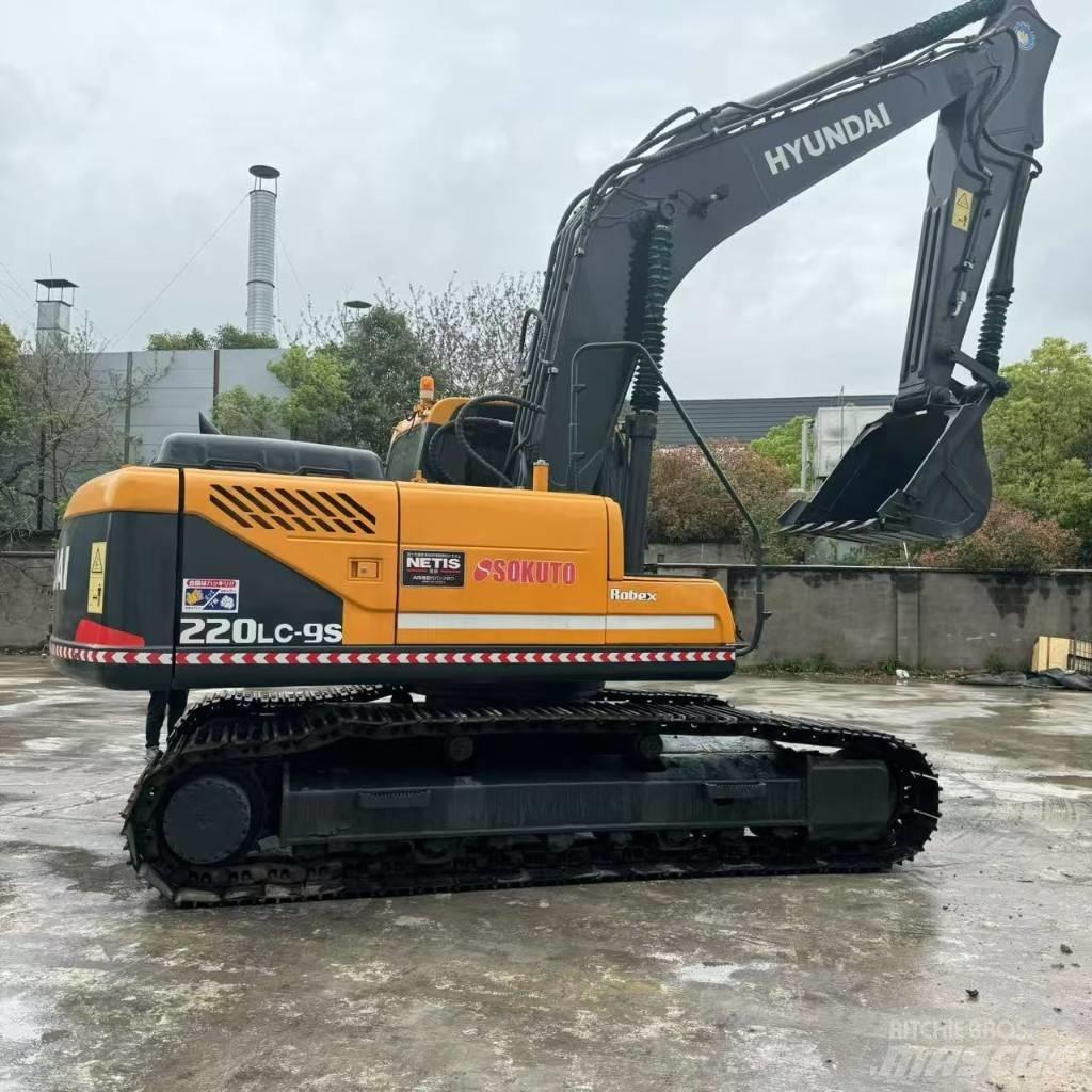 Hyundai R220LC-9S 履带挖掘机