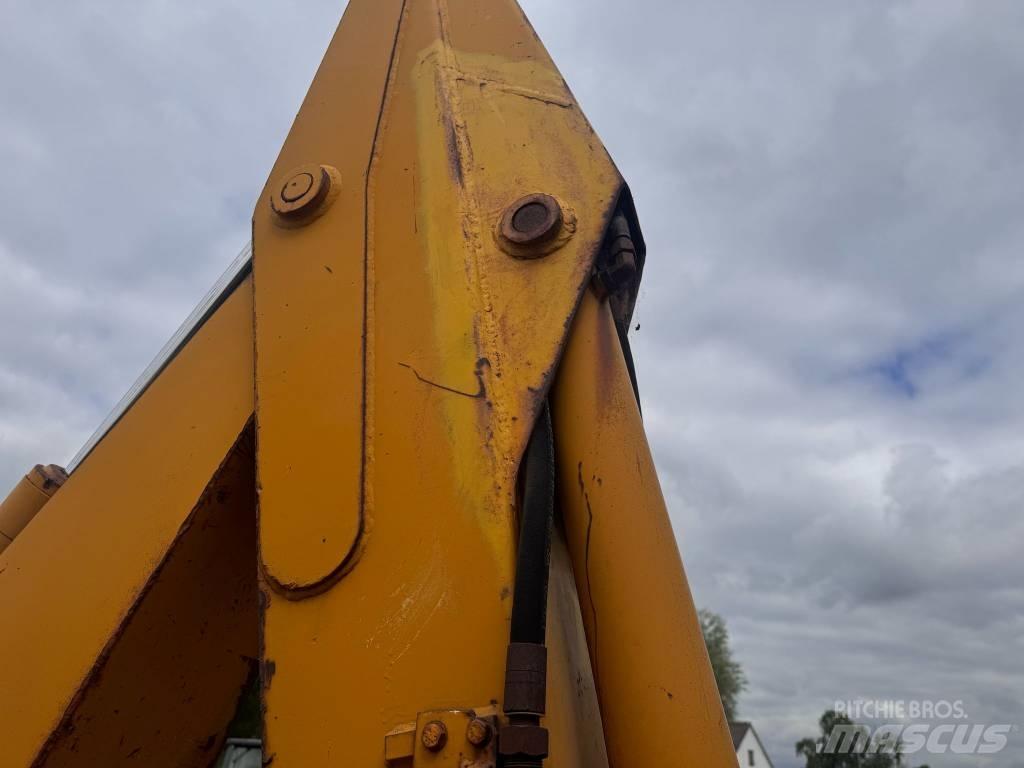 Komatsu WB 97 R-5EO 反铲装载机