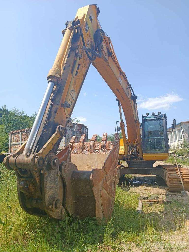 JCB JS 220 LS 履带挖掘机