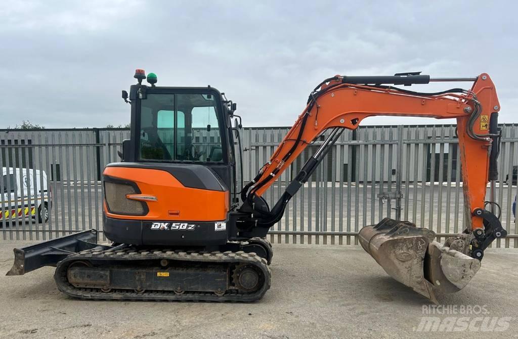 Doosan DX50Z-7 小型挖掘机