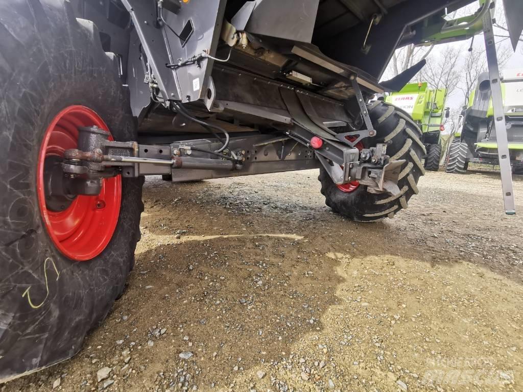 CLAAS Lexion 650 联合收割机