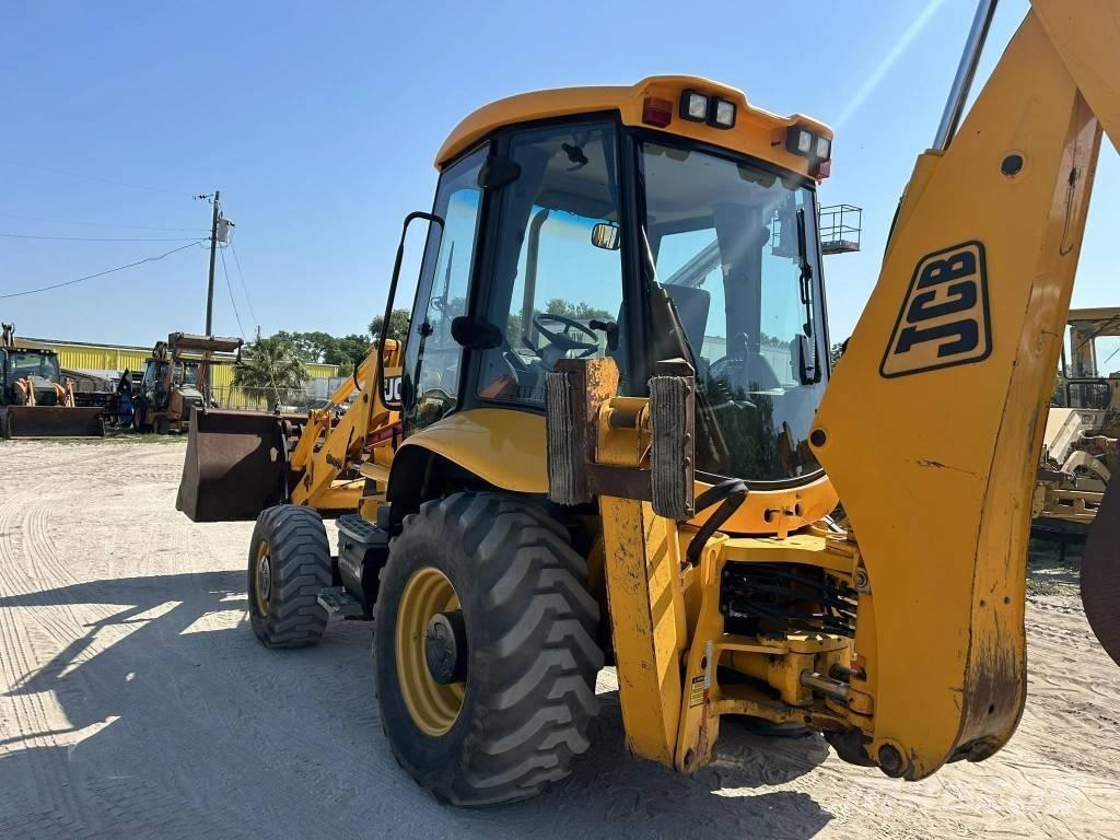 JCB 3CX 反铲装载机