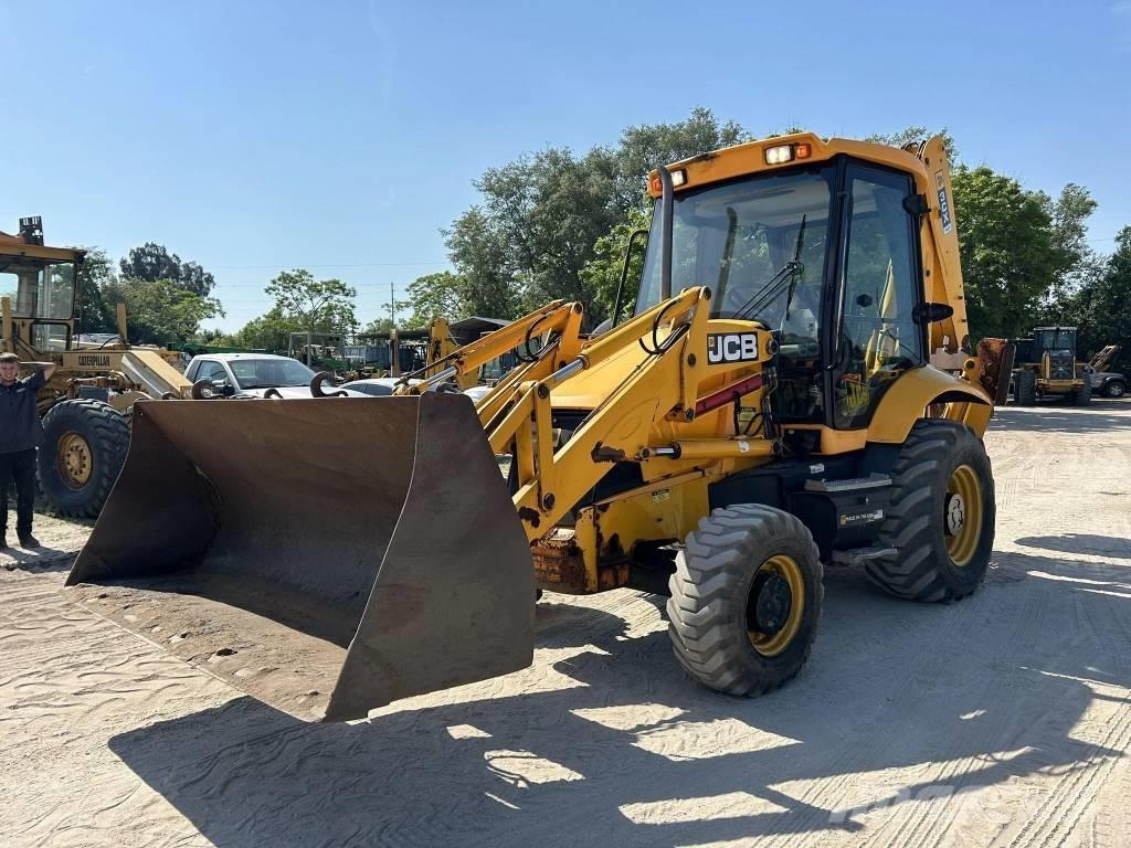 JCB 3CX 反铲装载机