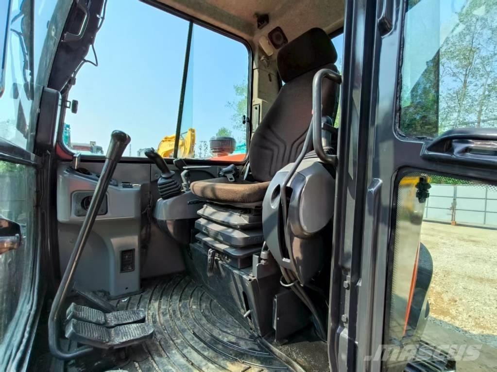 Kubota KX 080 小型挖掘机