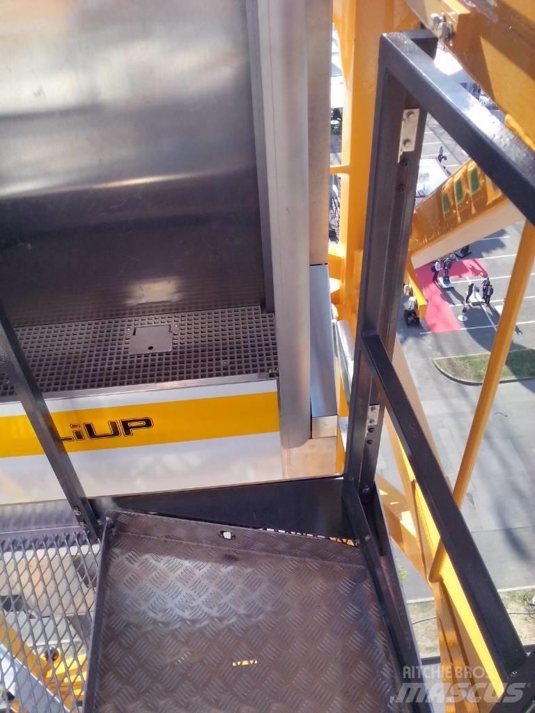 Liebherr LiUp 200 吊车起重机、绞车吊货机和物料升降机