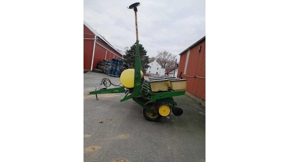 John Deere 7000 种植机
