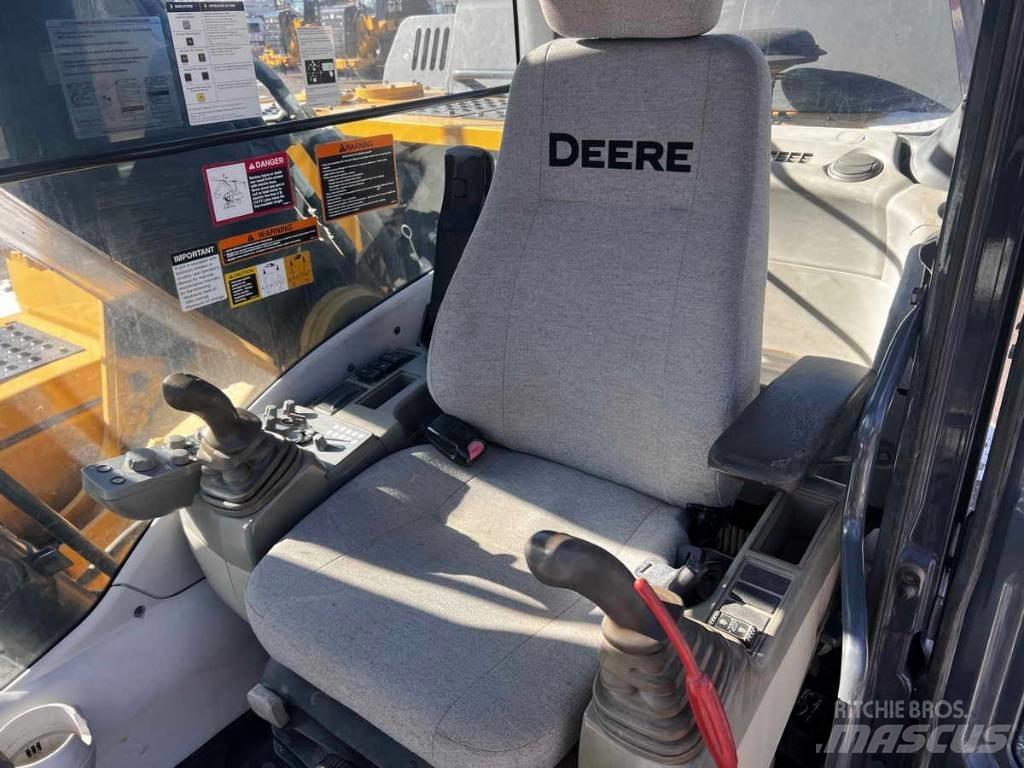 DEERE 210G LC 履带挖掘机