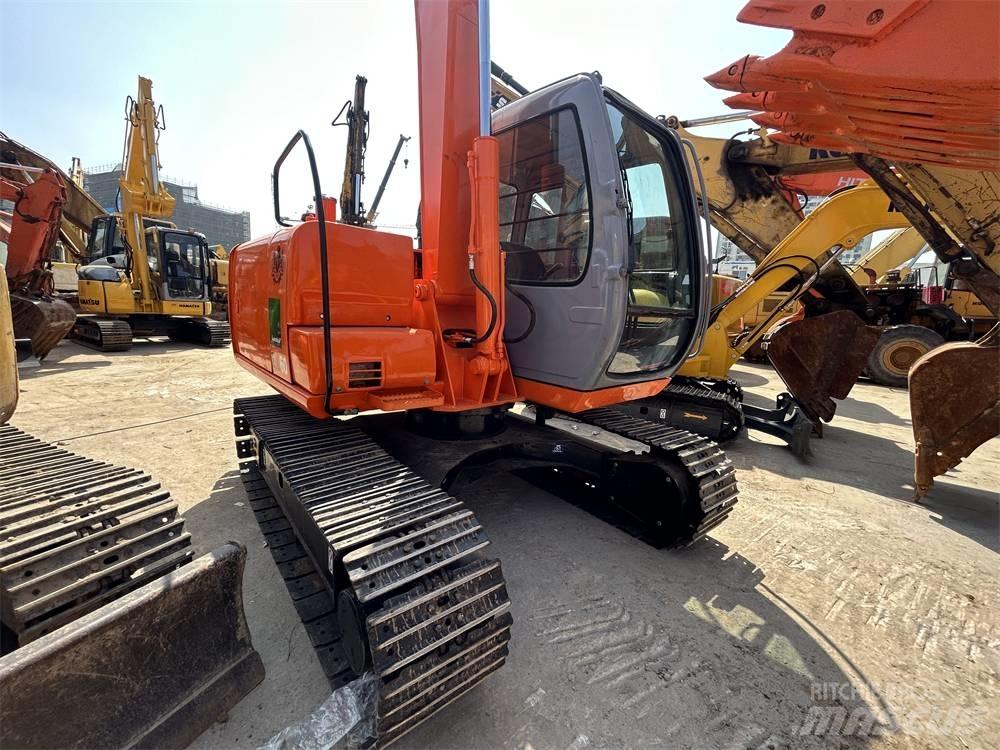 Hitachi EX 60-5 小型挖掘机