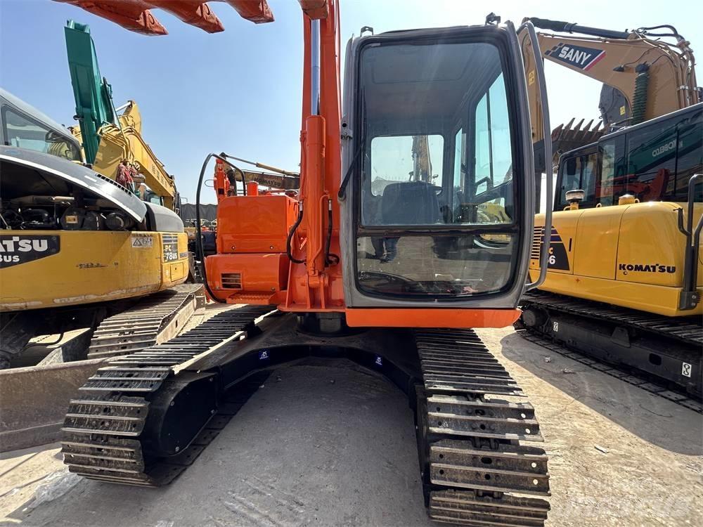 Hitachi EX 60-5 小型挖掘机