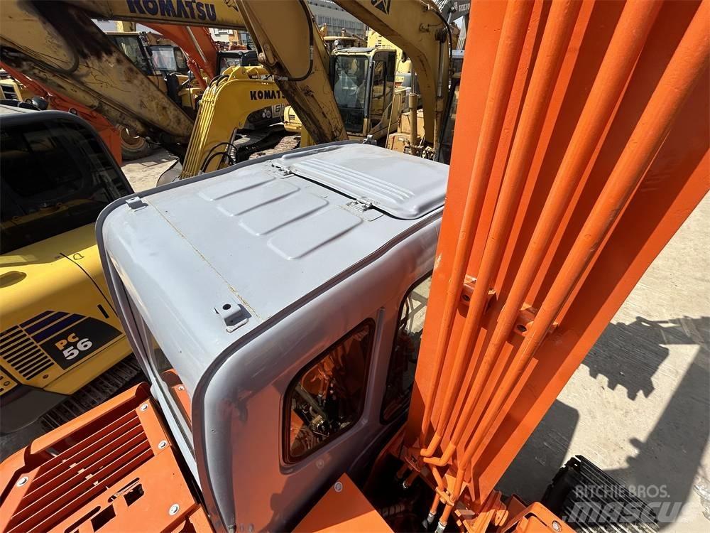 Hitachi EX 60-5 小型挖掘机