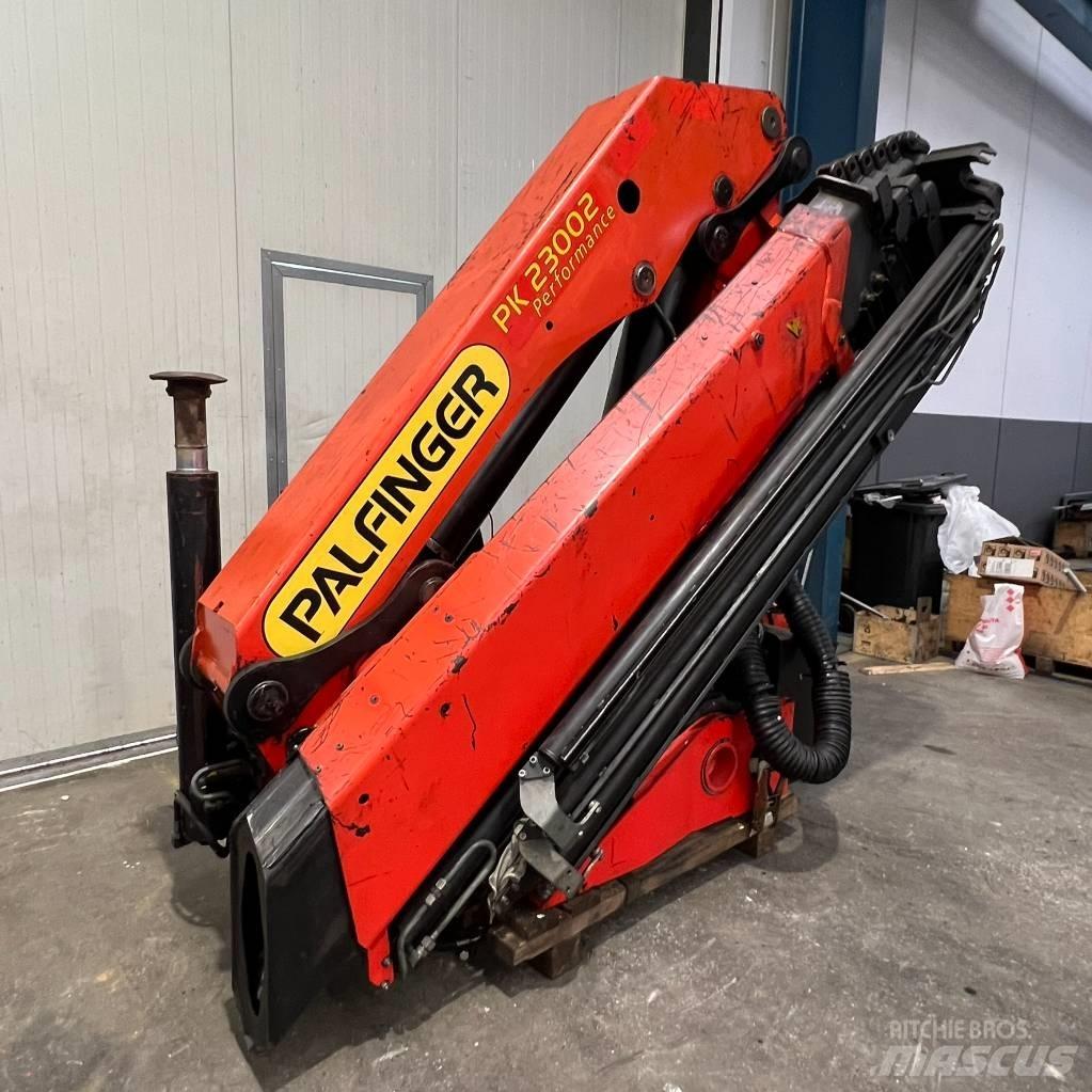 Palfinger PK 23002 随车折臂吊