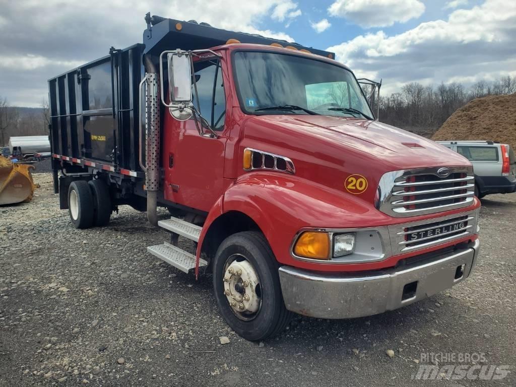 Sterling Acterra 自卸式货车