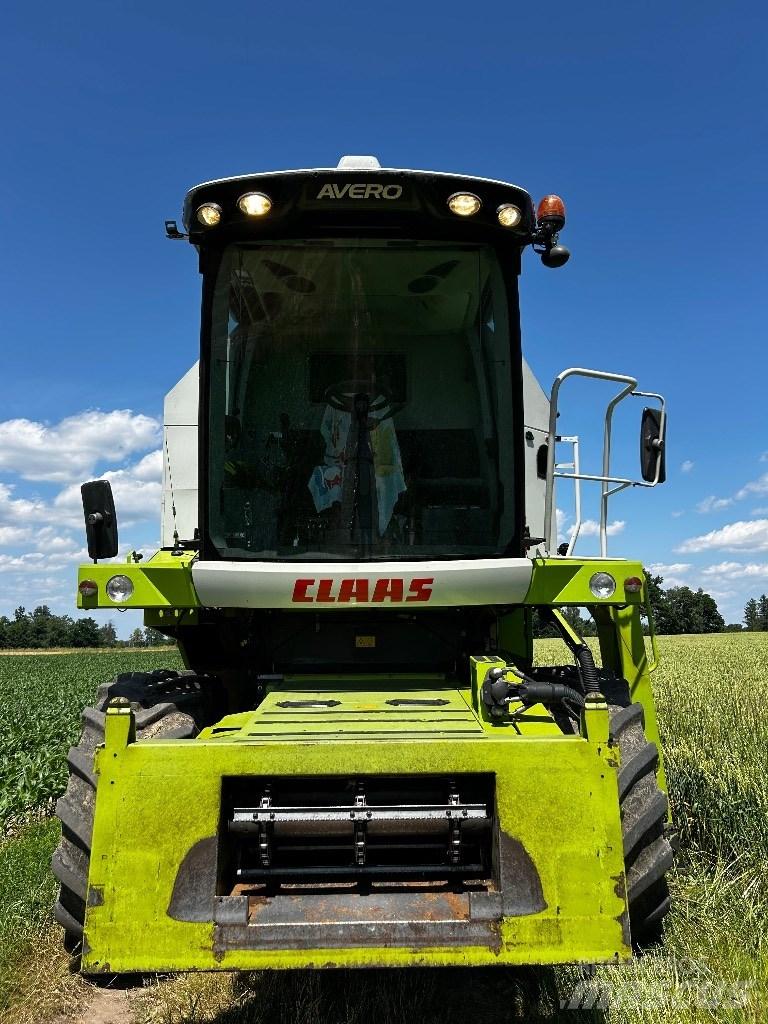 CLAAS Avero 240 联合收割机