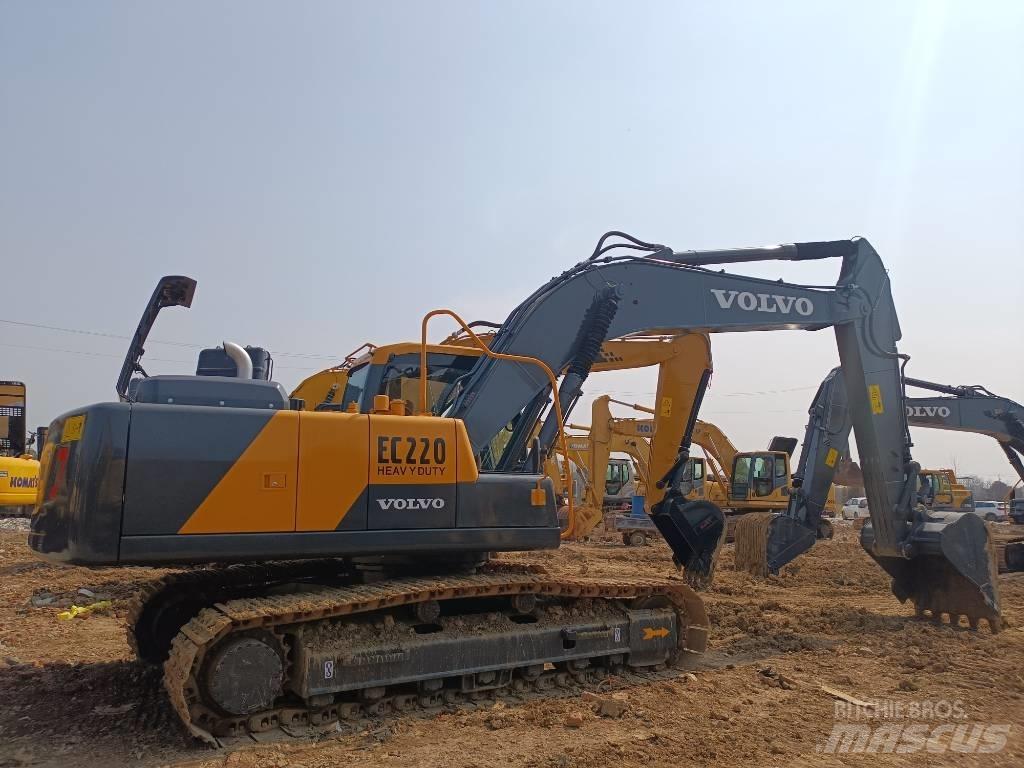 Volvo EC 220 履带挖掘机