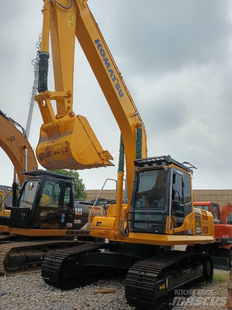 Komatsu PC 220-8 履带挖掘机