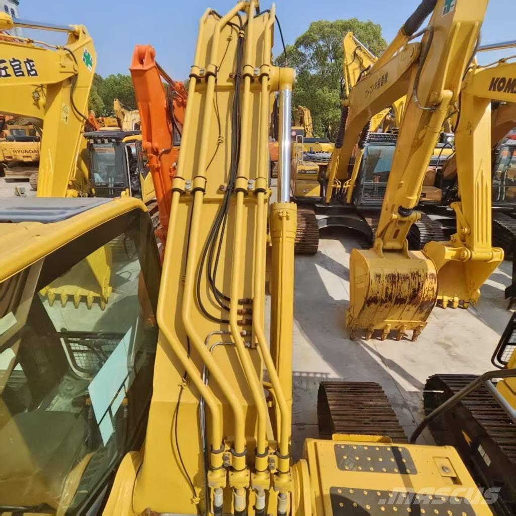 Komatsu PC 220-8 履带挖掘机