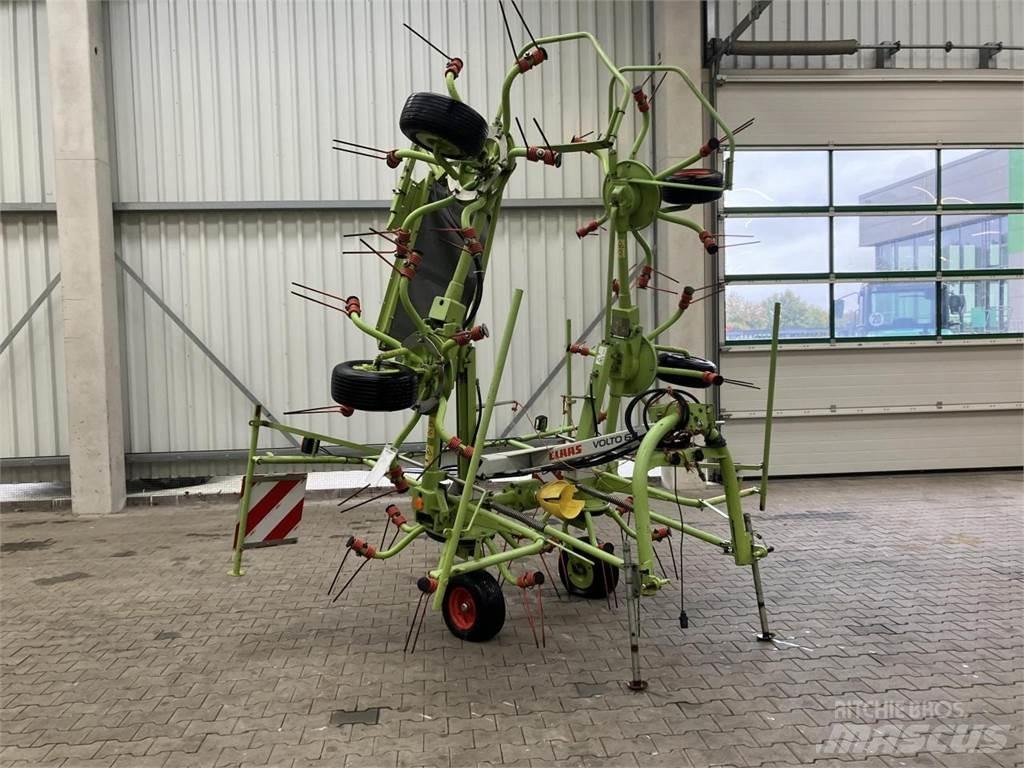 CLAAS Volto 64 犁耙和摊草机