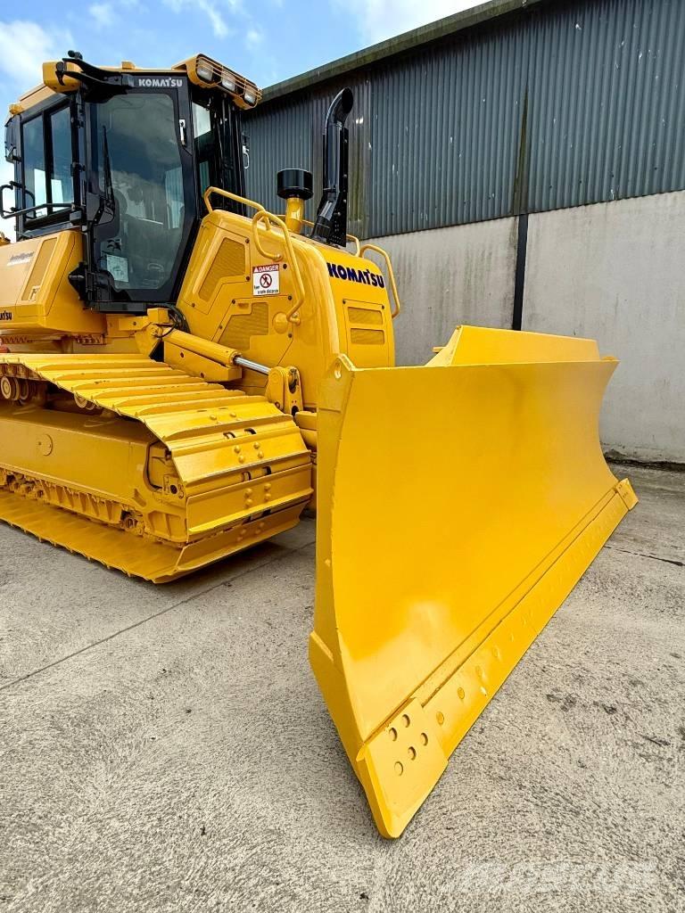 Komatsu D 61 PXi-24 履带式推土机