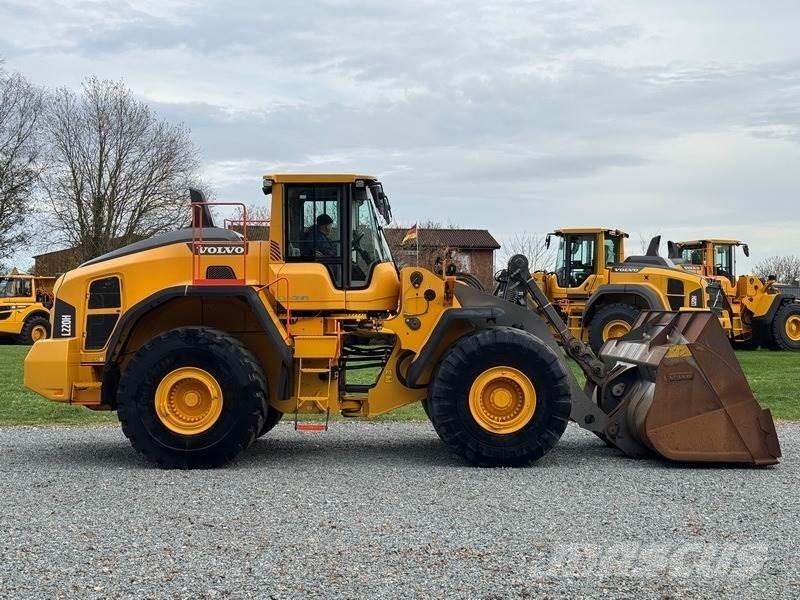 Volvo L 220 H 轮式装载机