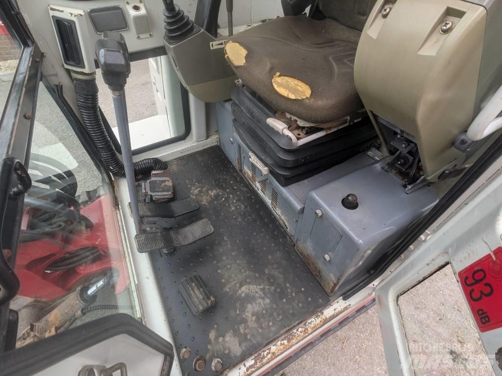 Takeuchi TB 125 小型挖掘机