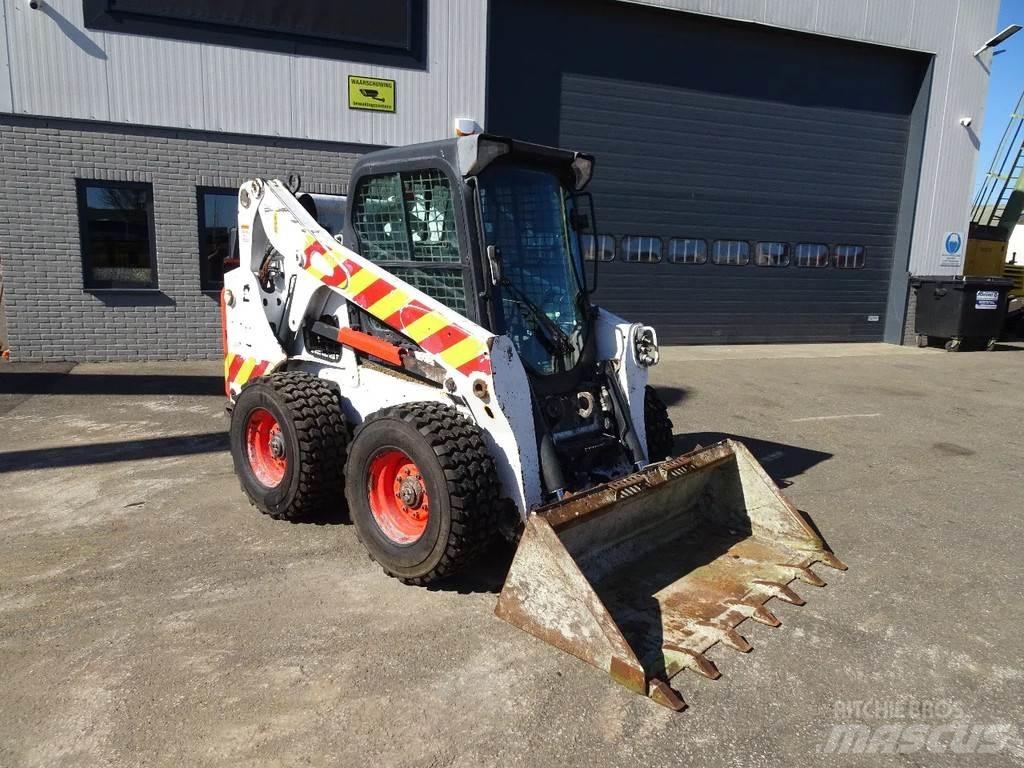 Bobcat S650 滑移装载机
