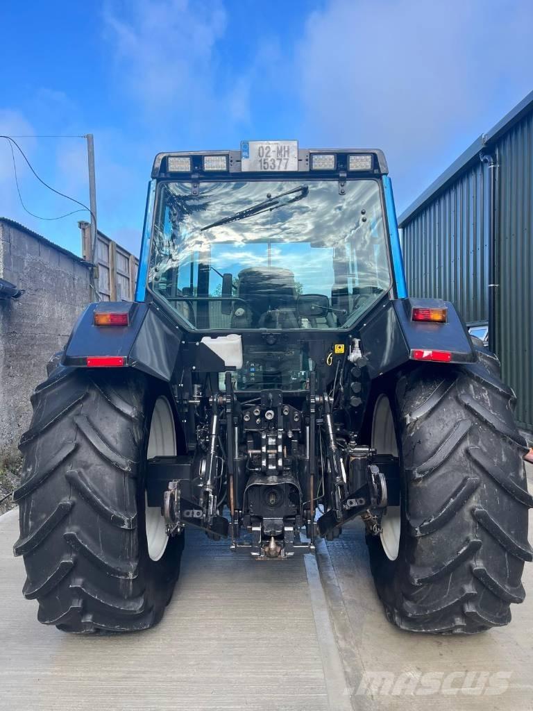 Valtra 8950 HiTech 4 拖拉机/农用车