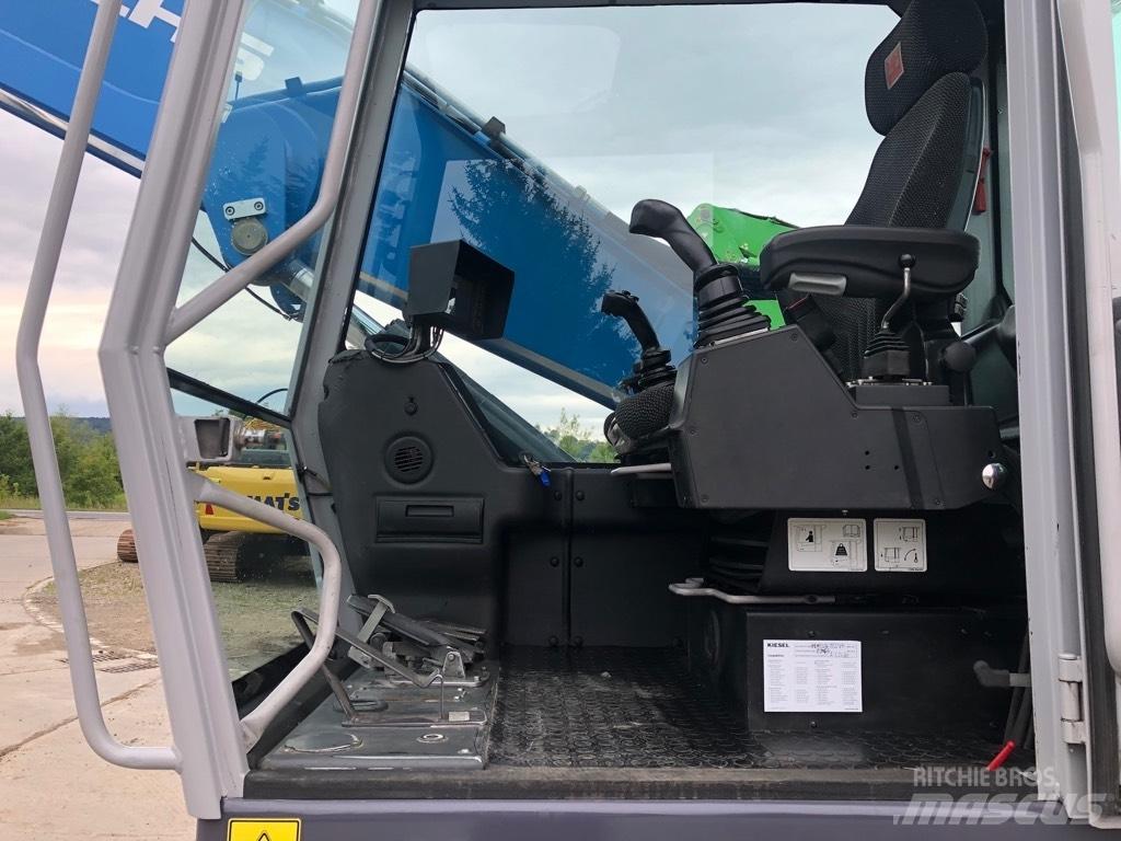 Fuchs MHL320 工业挖掘机