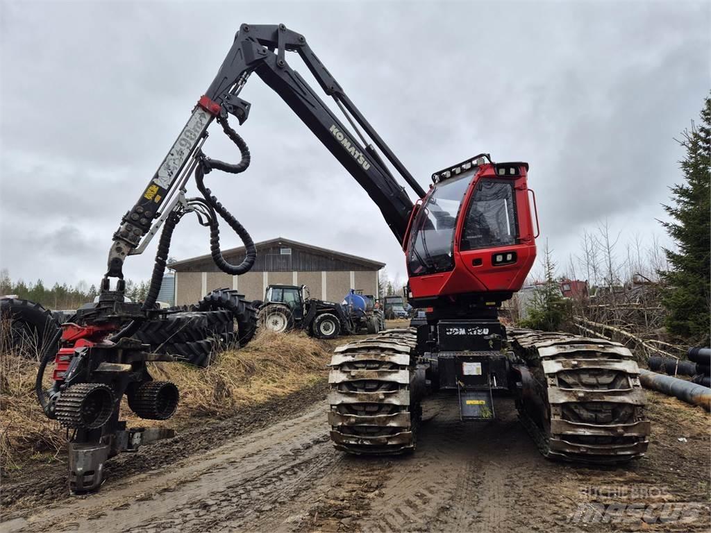Komatsu 901 XC 收割机