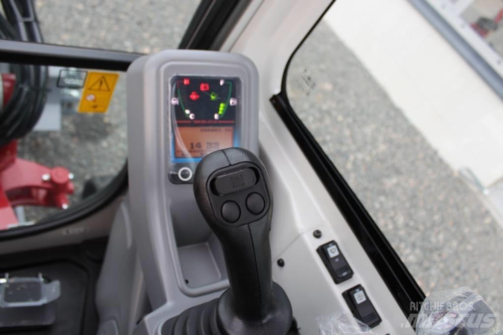 Takeuchi TB 225 小型挖掘机