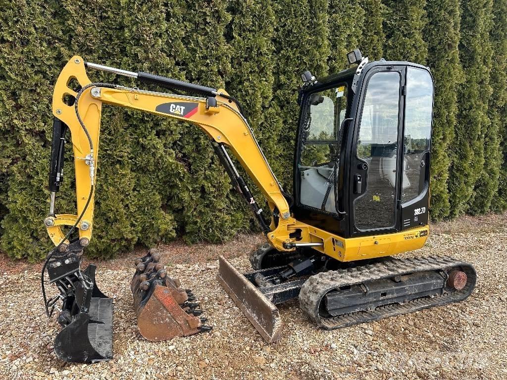 CAT 302.7 D CR 小型挖掘机
