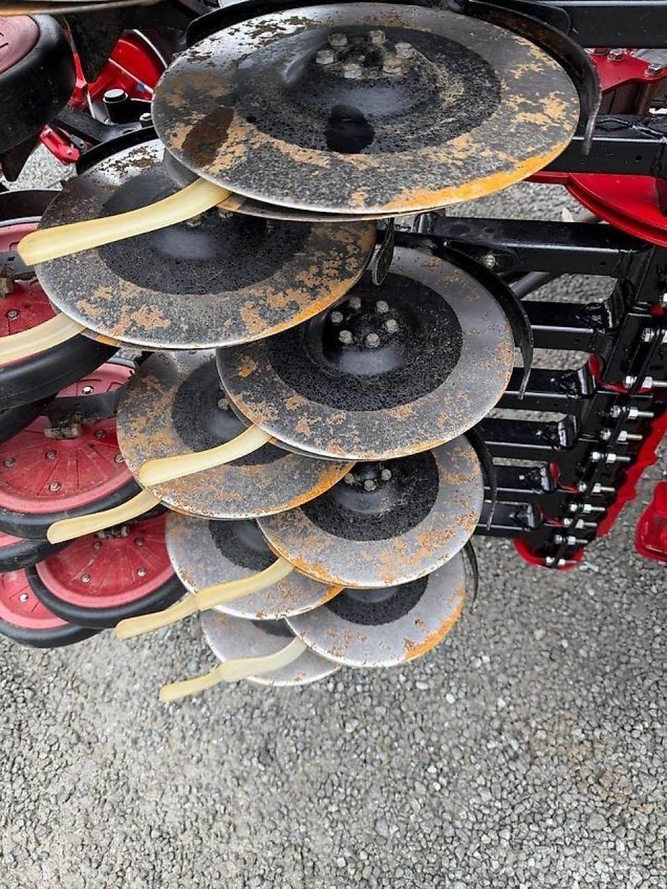 Horsch Pronto 6KR 多功能条播机