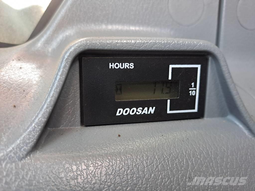 Doosan DX530LC-7M 履带挖掘机