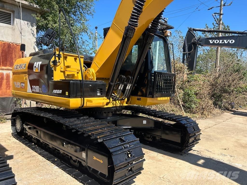 CAT 320D2L 履带挖掘机