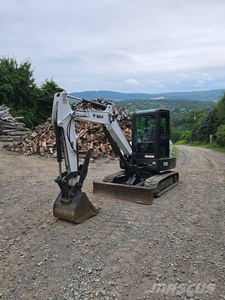 Bobcat E42 小型挖掘机