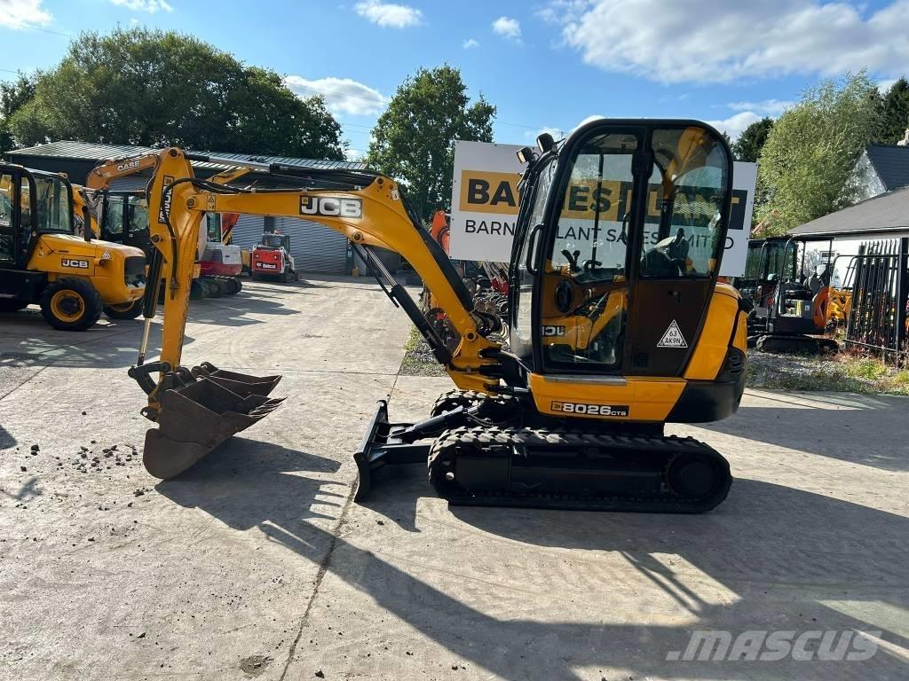 JCB 8026 CTS 小型挖掘机