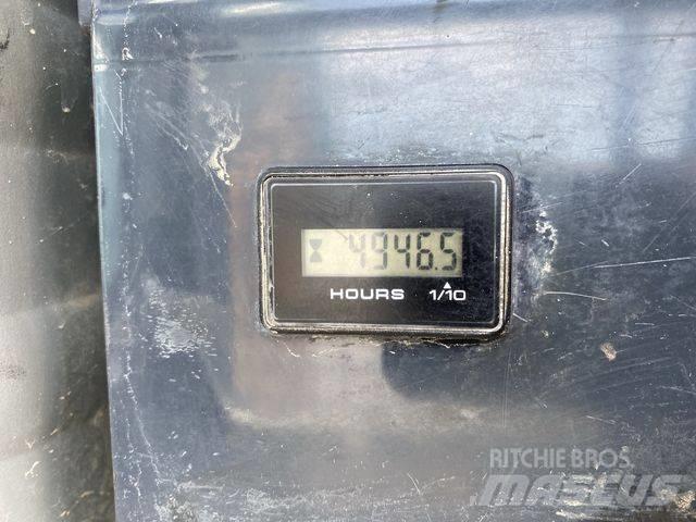 Kobelco SK130 UR -3 履带挖掘机